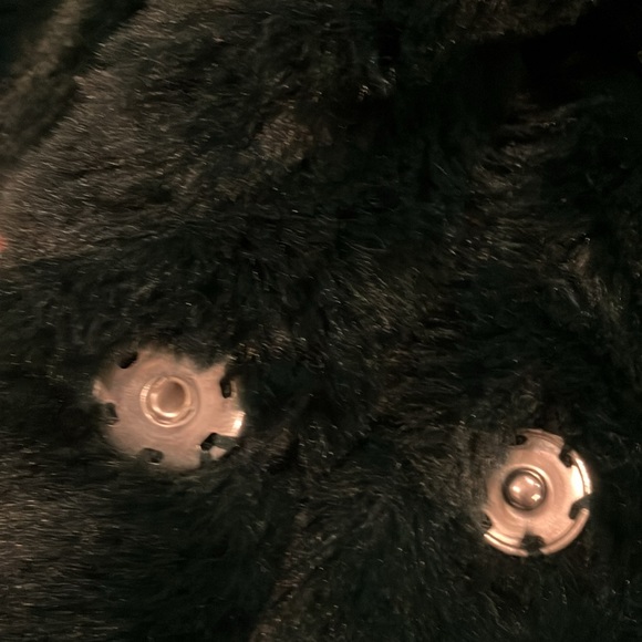 Rue21 Green Soft Faux Fur Coat - Picture 6 of 10